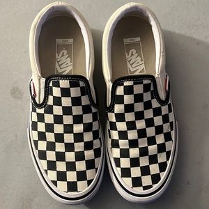 Checkered vans pro